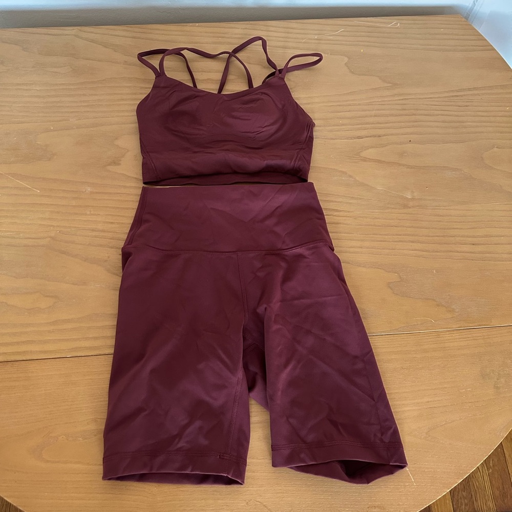 LULULEMON SPORTS BRA & BIKE SHORTS SIZE XS